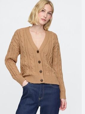 GAP Oversized Cable Knit Cardigan Medium Petite Camel Hair Tan Preppy Classic